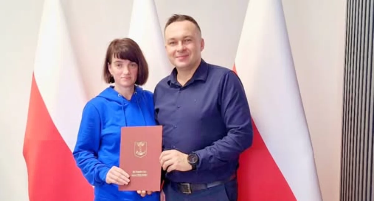 Inne Powiat, klubu Umowa podpisana! - zdjęcie, fotografia