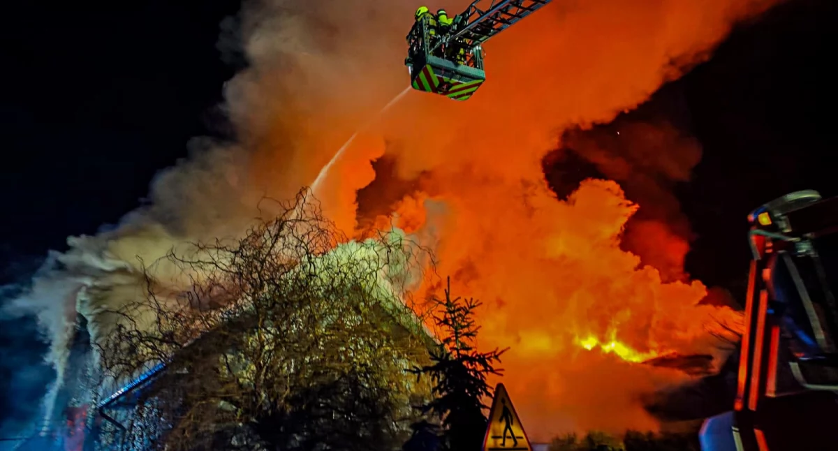 Pożary - interwencje straży, Strażacki bilans Prawie interwencji pożar dekady Wildze - zdjęcie, fotografia