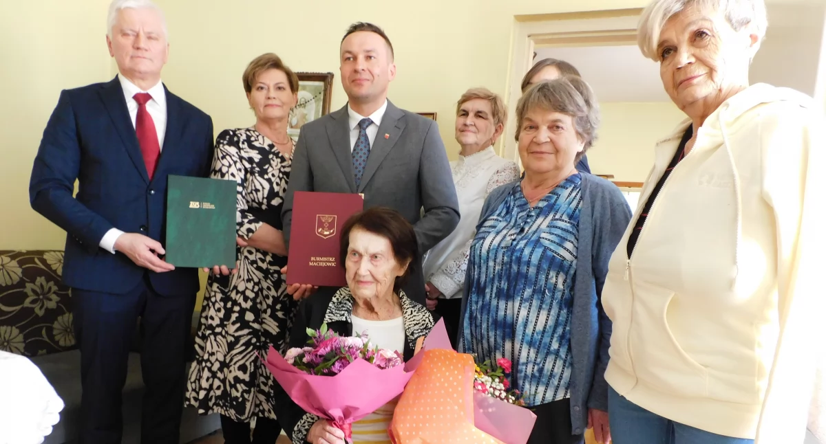 Zdjcie: Ppor. Leokadia Brzezińska obchodziła 100. urodziny. To nauczycielka, oficer polskiego podziemia i mieszkanka gminy, która przez całe życie służyła Ojczyźnie, rodzinie i dzieciom