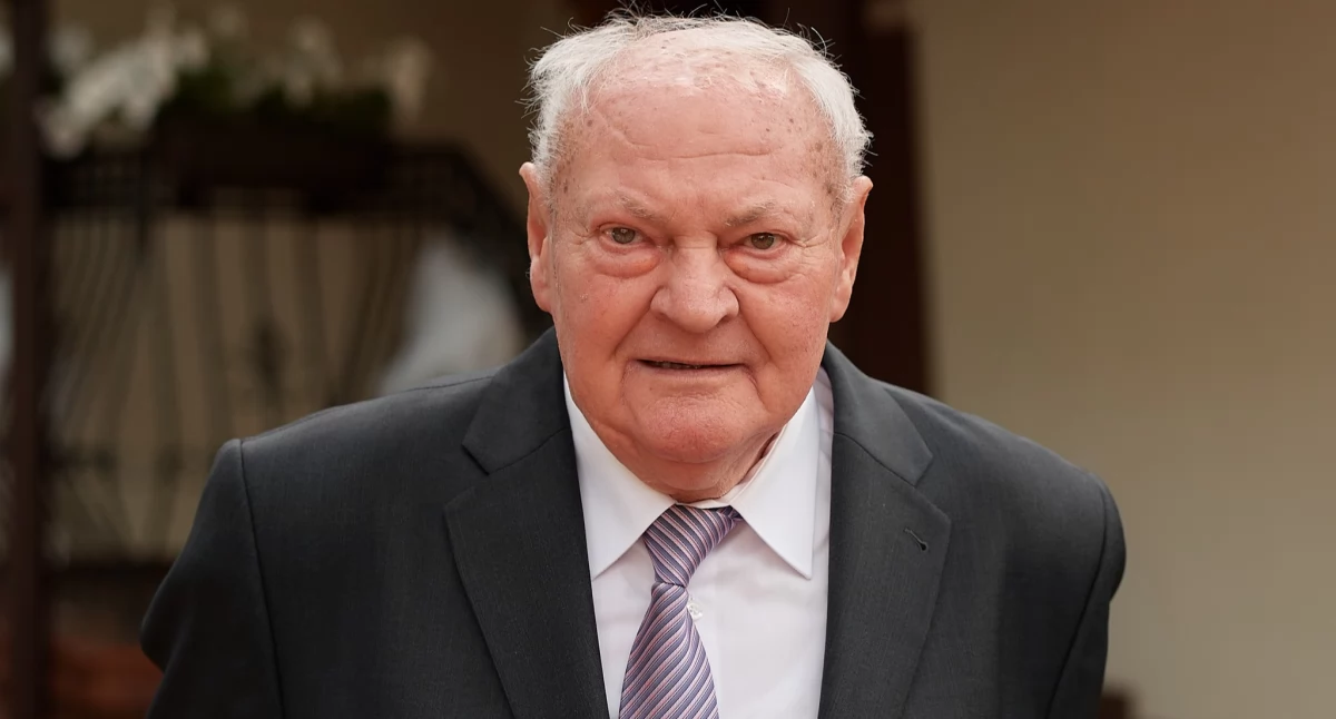 Inne Miejskie, Zmarł Krzysztof Kopik ceniony nauczyciel Garwolina - zdjęcie, fotografia