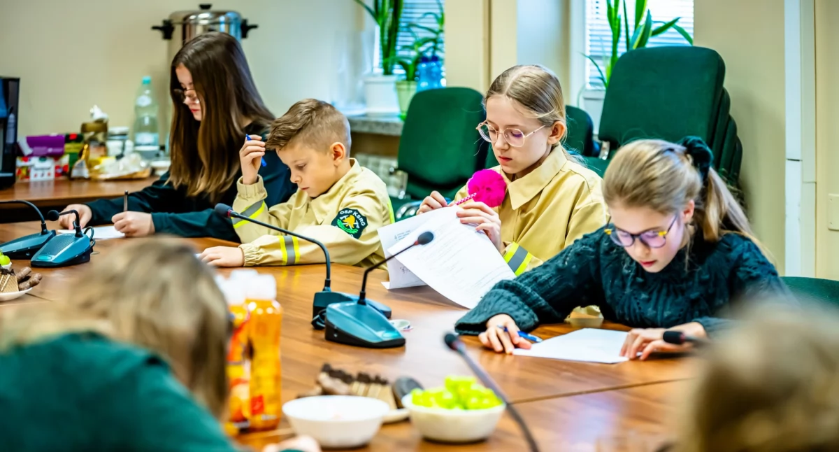 Inne Powiat, Młodzież zapobiega pożarom Uczniowie Dąbrowy najlepsi etapie gminnym - zdjęcie, fotografia
