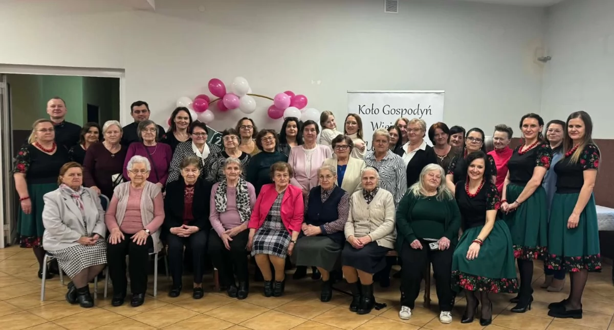 Inne Powiat, Kobiece święto Jaźwinach - zdjęcie, fotografia