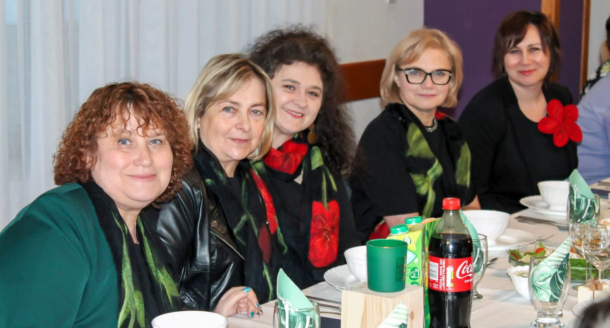 Uroczystości Powiat, Sołtysi członkinie spotkali wspólne świętować - zdjęcie, fotografia