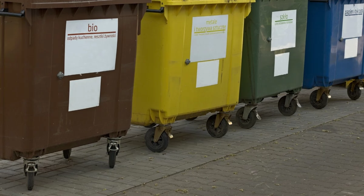 Inne Miejskie, Śmieciowy impas Stacyjnej - zdjęcie, fotografia