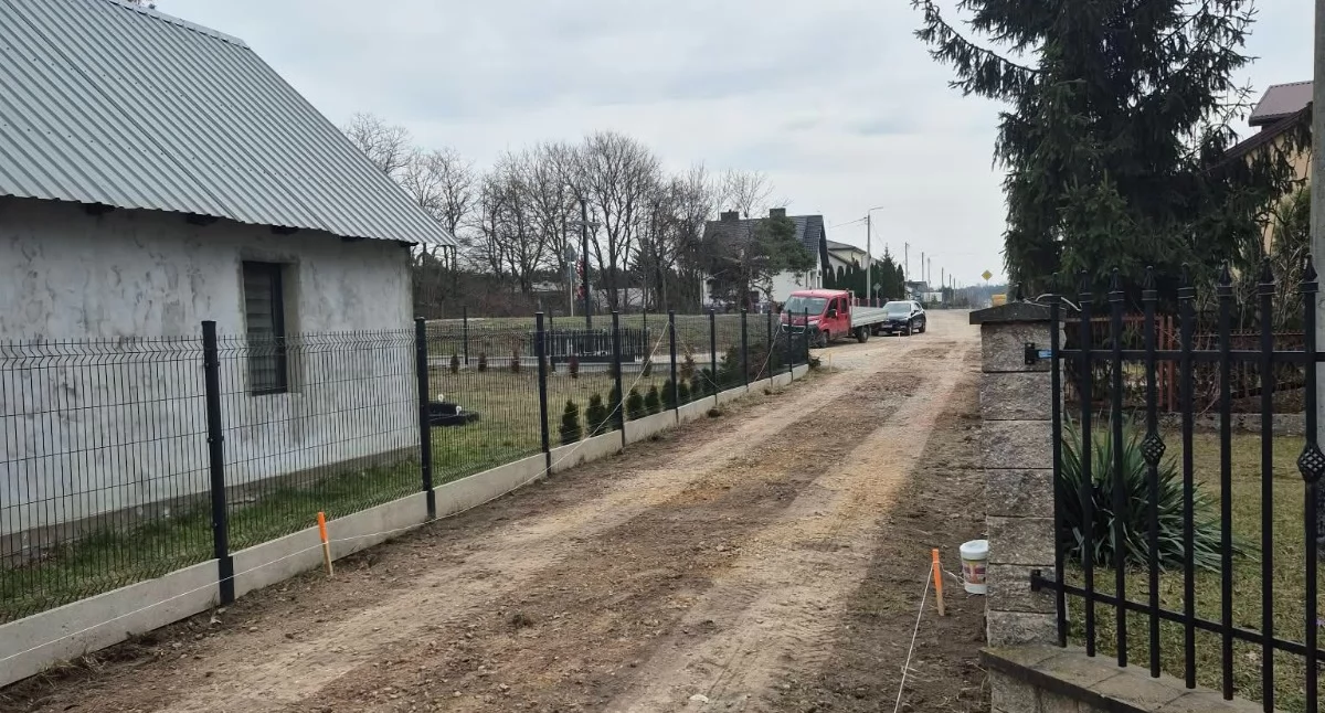 Inwestycje Powiat, przebudowa infrastruktury drogowej - zdjęcie, fotografia