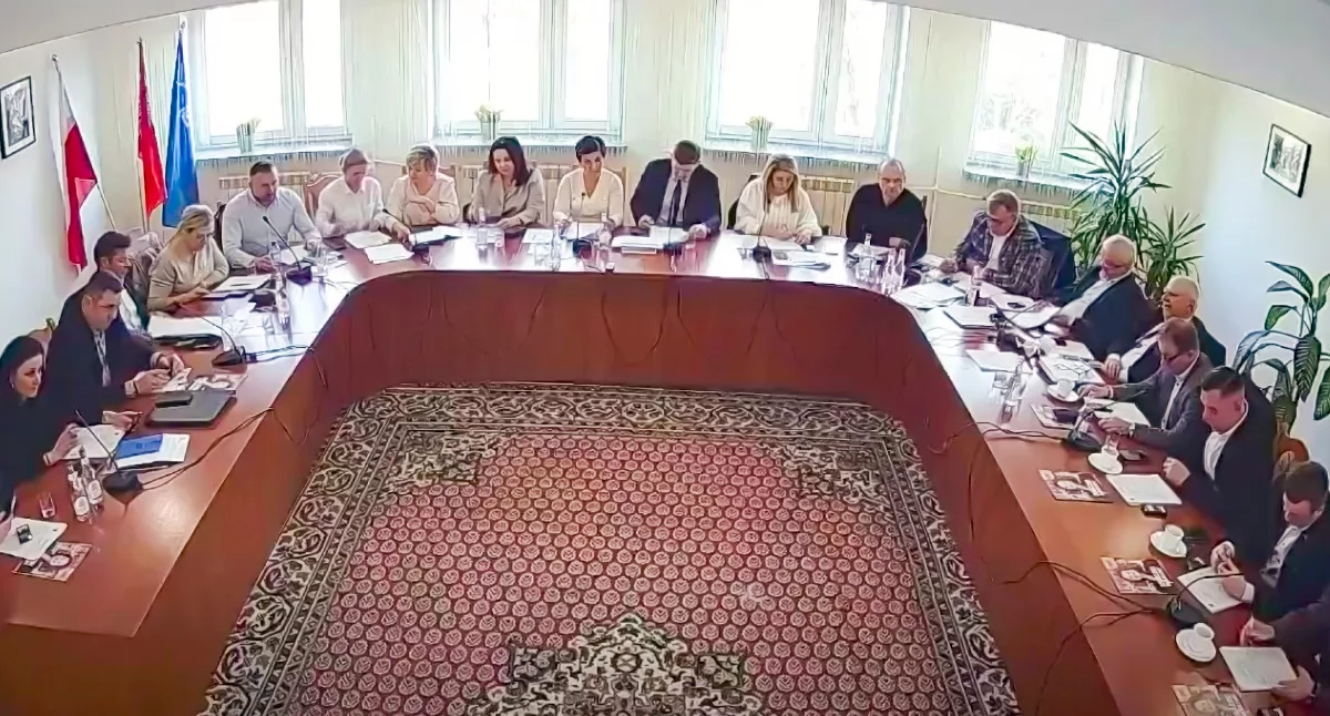 Inne Powiat, Łaskarzew Skarga skarbnik Prywatna pomoc stała przedmiotem debaty - zdjęcie, fotografia