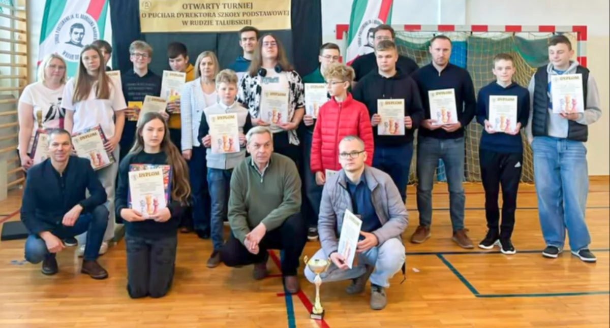 Inne Dyscypliny, Szachowe emocje Rudzie Talubskiej Najlepsi zawodnicy odebrali nagrody - zdjęcie, fotografia