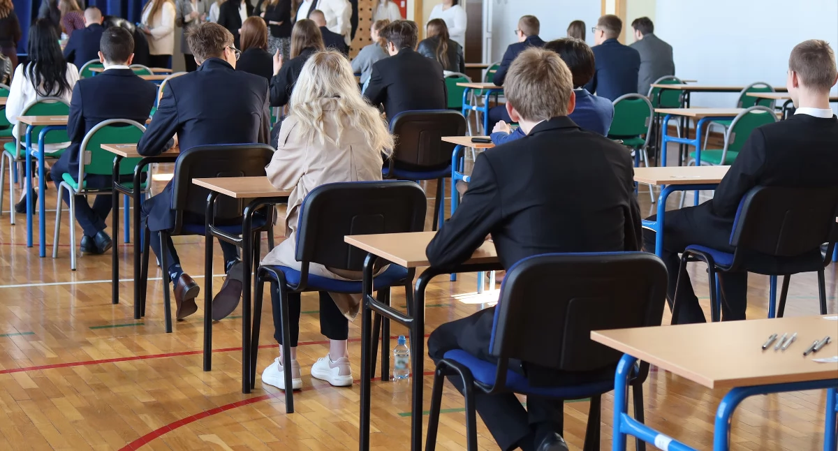 Inne Powiat, Matura powiecie garwolińskim rozpoczęła egzaminem języka polskiego - zdjęcie, fotografia