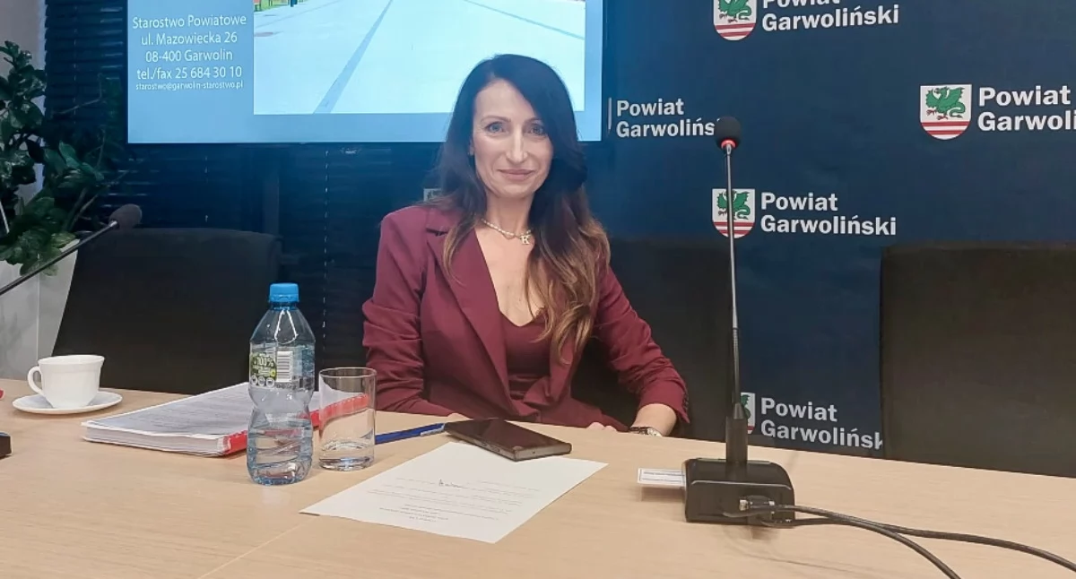 Inne Powiat, ustaliła nową pensję starosty Iwona Kurowska będzie zarabiać więcej - zdjęcie, fotografia