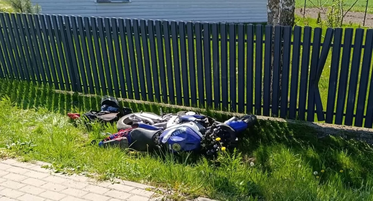 Wypadki drogowe , Jeden jechał szybko drugi wpływem uprawnień Motocykliści lupą policji - zdjęcie, fotografia