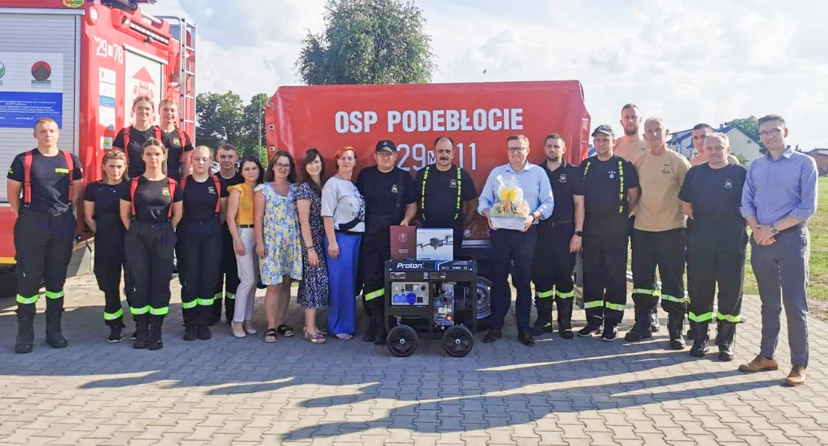 Inne Powiat, Strażacy zyskali przyczepkę agregat drona! - zdjęcie, fotografia