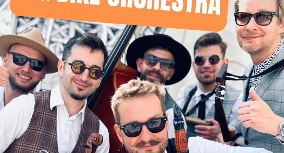 W Garwolinie, Sześciu muzyków jeden ogromny rower! Niezwykłe widowisko Garwolinie - zdjęcie, fotografia