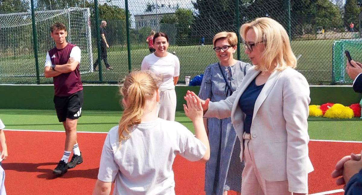 Inne Powiat, Łaskarzew dofinansowaniem remont szatni Miasto otrzyma ponad - zdjęcie, fotografia