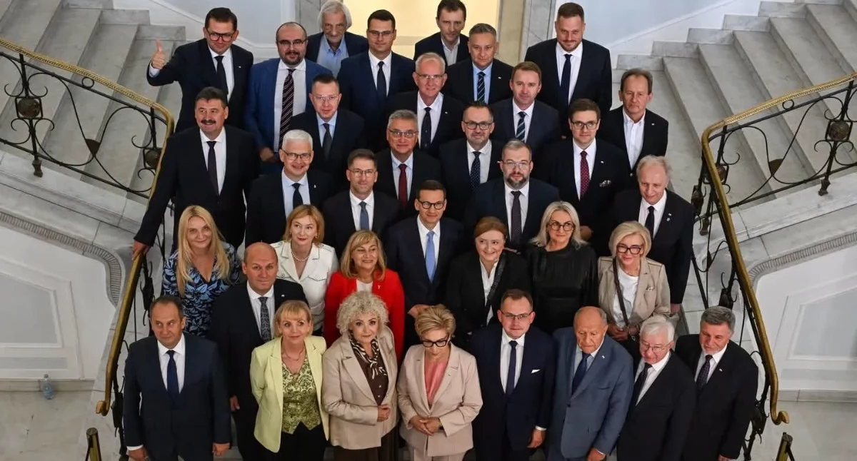 Inne Powiat, Rozłam staje faktem Maria nowym klubie parlamentarnym Mateusza Morawieckiego - zdjęcie, fotografia