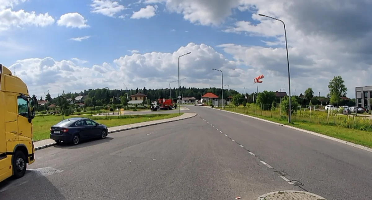 Sprawy kryminalne , Jechał promilami Świadek nagrał kierowcę zawiadomił policję [FILM] - zdjęcie, fotografia