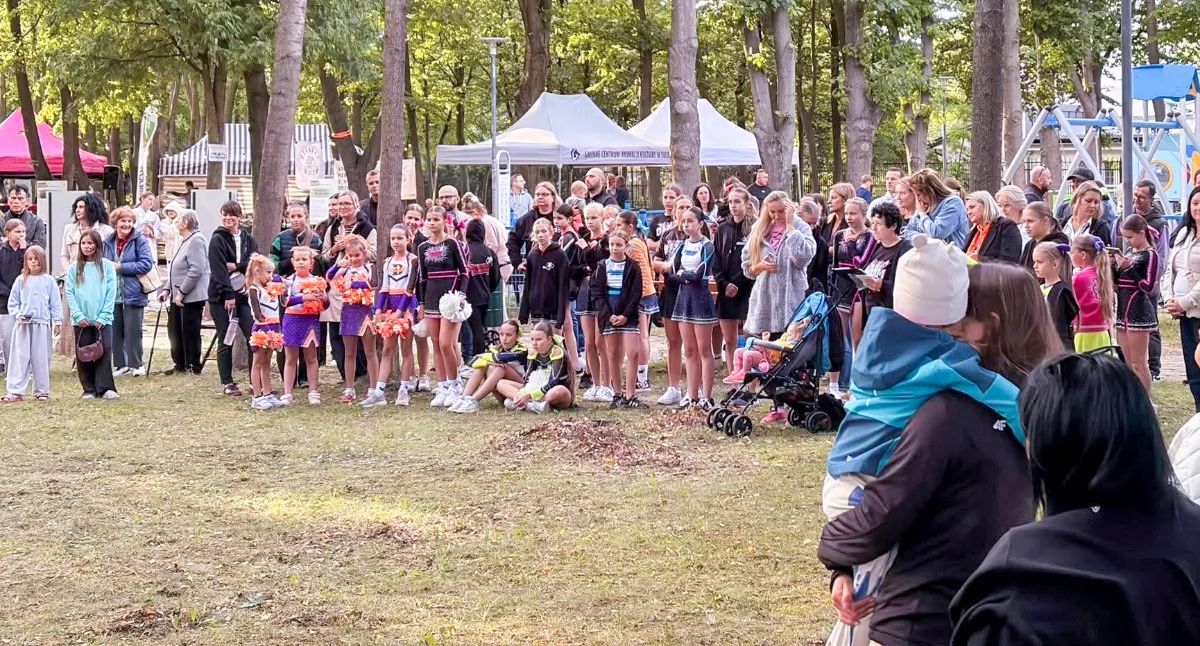 Zdjęcie: Niedzielny piknik w Sulbinach przygotowano z myślą zarówno o dzieciach, jak i dorosłych. W programie znalazły się występy sportowe, muzyka, konkursy, animacje oraz atrakcje motoryzacyjne