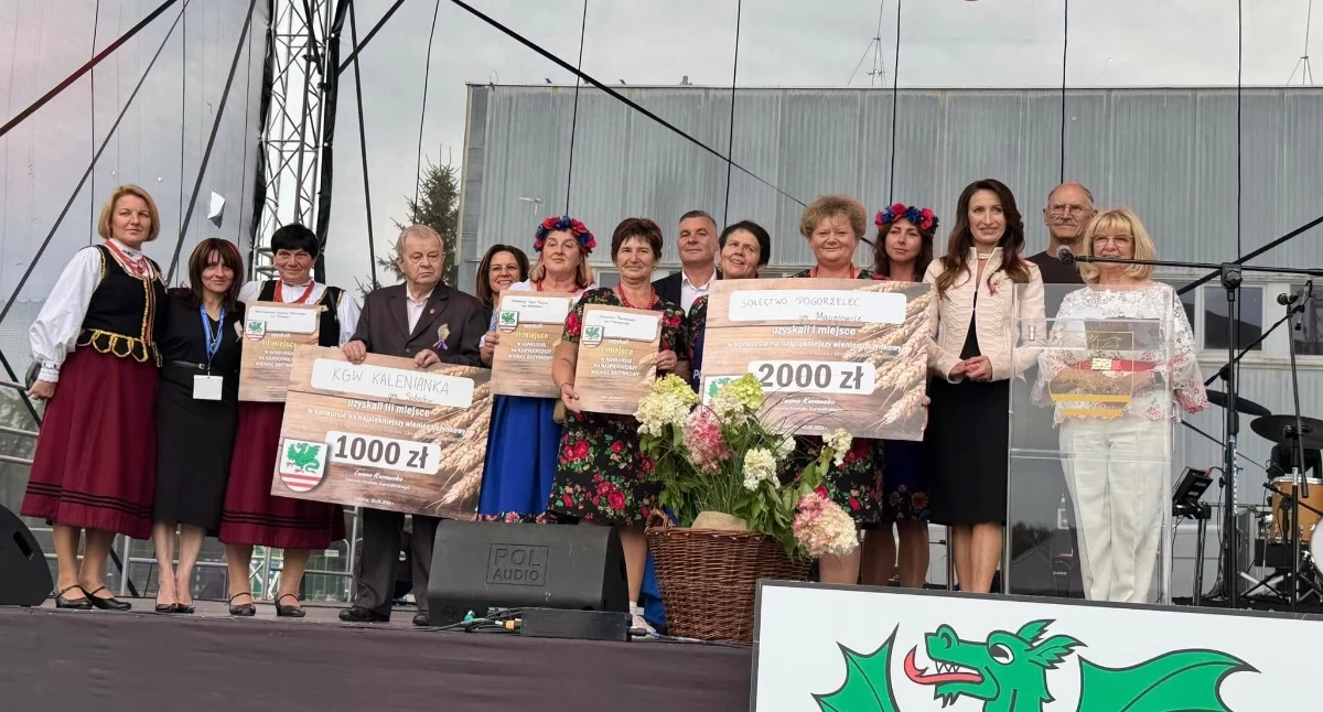 Inne Konkursy, Znamy zwycięzców konkursu najpiękniejszy wieniec dożynkowy Powiecie Garwolińskim - zdjęcie, fotografia