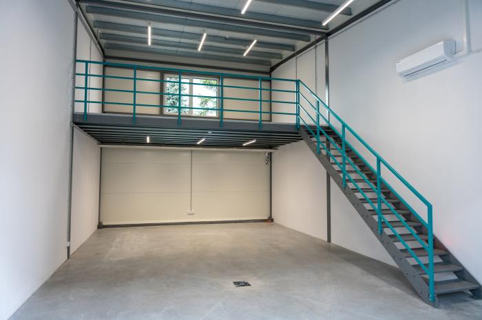 Czy komórka lokatorska wlicza się w powierzchnię użytkową mieszkania i jak wpływa na wartość nieruchomości przy ewentualnej sprzedaży mieszkania