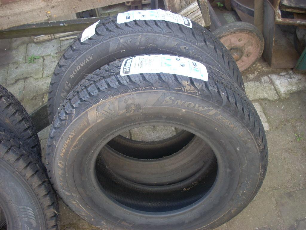 Nowe opony zimowe 14 C --195x14 C -2 szt ,...