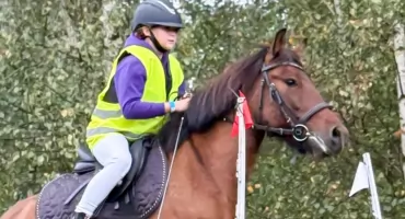 Jeździeckie emocje w Stajni Kolorowe Wzgórze