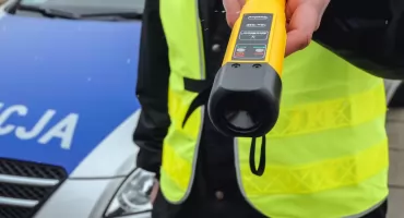 To koniec Opla 33-latki. Policja zabezpieczyła auto na parkingu depozytowym