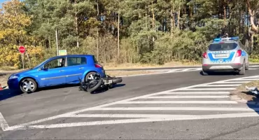 Groźnie na skrzyżowaniu: Zderzenie trzech pojazdów! Jedna osoba trafiła do szpitala