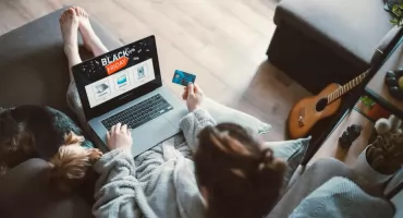 Najczęstsze błędy zakupowe w Black Friday, czyli jak sklepy grają na naszych emocjach