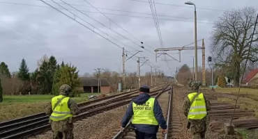 Terytorialsi na torach. WOT w pełnej gotowości po aktach dywersji na ważnym szlaku kolejowym