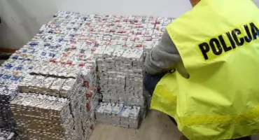 Nielegalne papierosy i zatrzymanie mieszkańca powiatu