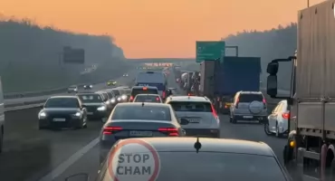 Nie uwierzysz, co zrobili kierowcy w korku na S17 pod Garwolinem! [WIDEO]