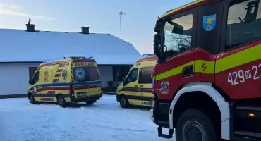 Nietypowe zdarzenie i interwencja zespołów ratownictwa medycznego i straży