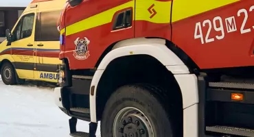 Nietypowe zdarzenie i interwencja zespołów ratownictwa medycznego i straży