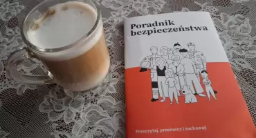 Listonosze dostarczają poradniki bezpieczeństwa. Masz już swój?