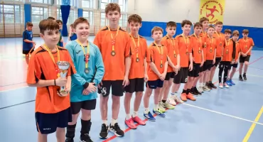 Sukces młodych szczypiornistów z Górzna – srebrny medal na międzypowiatowych igrzyskach!