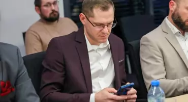 Owczarczyk i Gora zostają, Kieliszek nie przeszedł