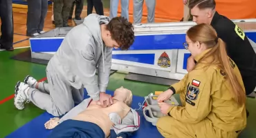 Profilaktyka w praktyce. Uczniowie z Miętnego zobaczyli, czym grozi brawura na drodze