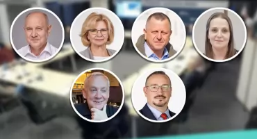 Dyskusja w Internecie: Kontrowersje wokół sesji nadzwyczajnych w powiecie