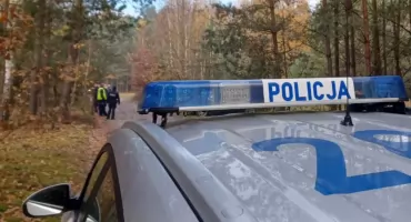 Nocne poszukiwania 71-letniego mieszkańca gminy Borowie. W akcji pomagał pies tropiący