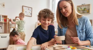 Otwórz sobie furtkę do pracy z dziećmi. Postaw na odpowiedni kurs!