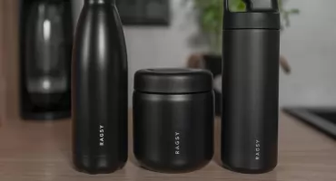 Przerwa na Twoich zasadach: Ciepła kawa i świeży lunch z Ragsy