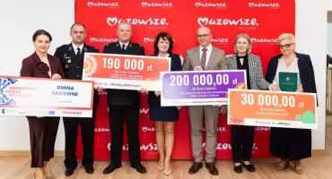 Pierwsze umowy w ramach programów wsparcia sejmiku województwa dla naszych powiatów