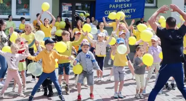 XI Bieg Papieski w Brzegach – uczniowie, rodzice i sołtys razem na trasie