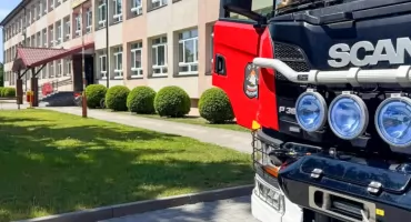 Alarm bombowy w Żelechowie. Szkoła ewakuowana, policja sprawdza zgłoszenie