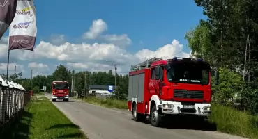 Strażacy musieli wejść przez okno