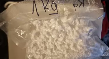 Zamrażalnik z niespodzianką. Policja przechwyciła ponad kilogram amfetaminy