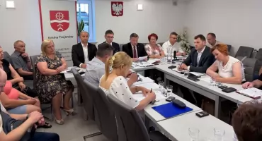 Rada Gminy Trojanów udzieliła wójtowi absolutorium i wotum zaufania