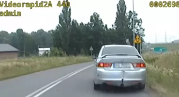 Młody kierowca pędził 167 km/h i ukrywał narkotyki w samochodzie. To nie jedyne przewinienia 20-latka