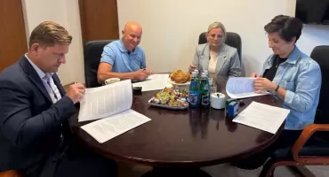 Nowe życie „Bajki” w Łaskarzewie. Podpisano umowę na gruntowną modernizację!