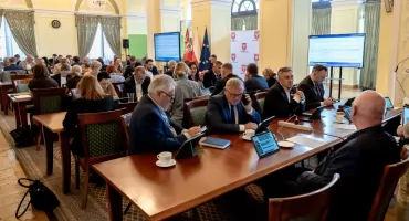 Duże wsparcie z budżetu Mazowsza. Łaskarzew i Pilawa pozyskały miliony na infrastrukturę sportową