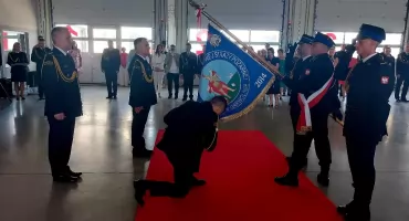 Zmiana strażackiej warty w Garwolinie. Bryg. Karol Marcinkowski nowym Komendantem Powiatowym PSP